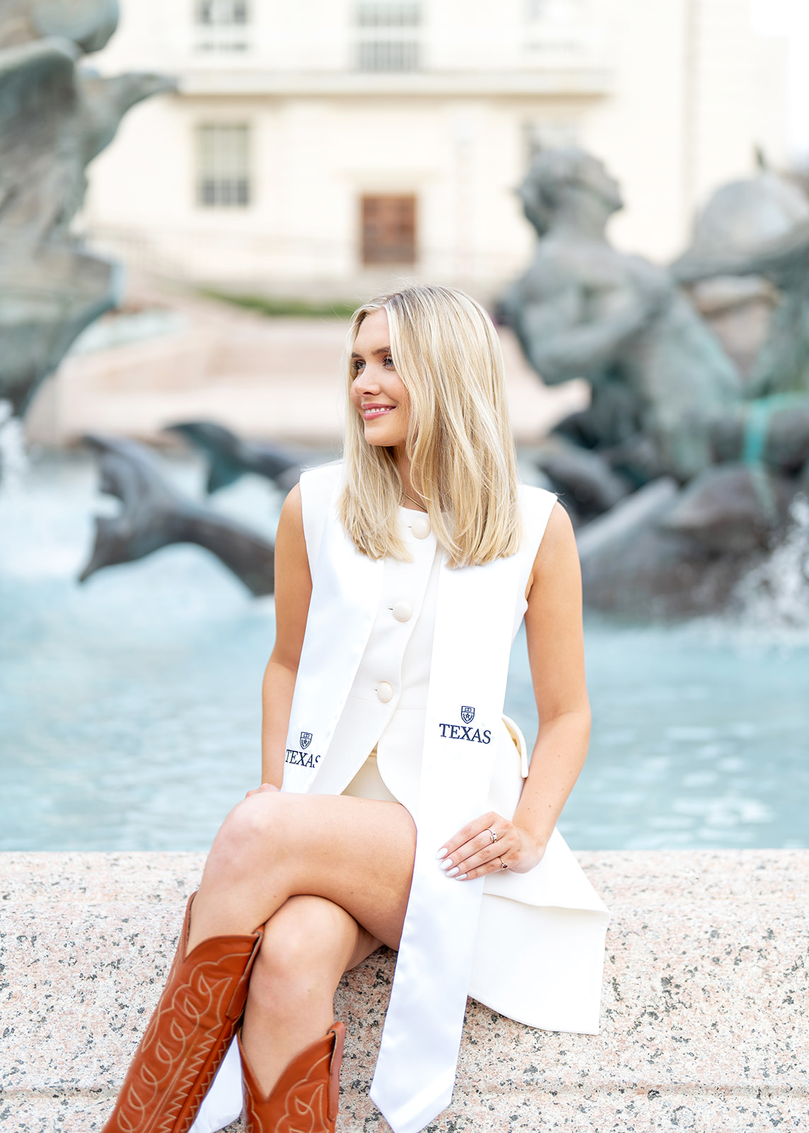 Austin UT Fountain Senior Photos