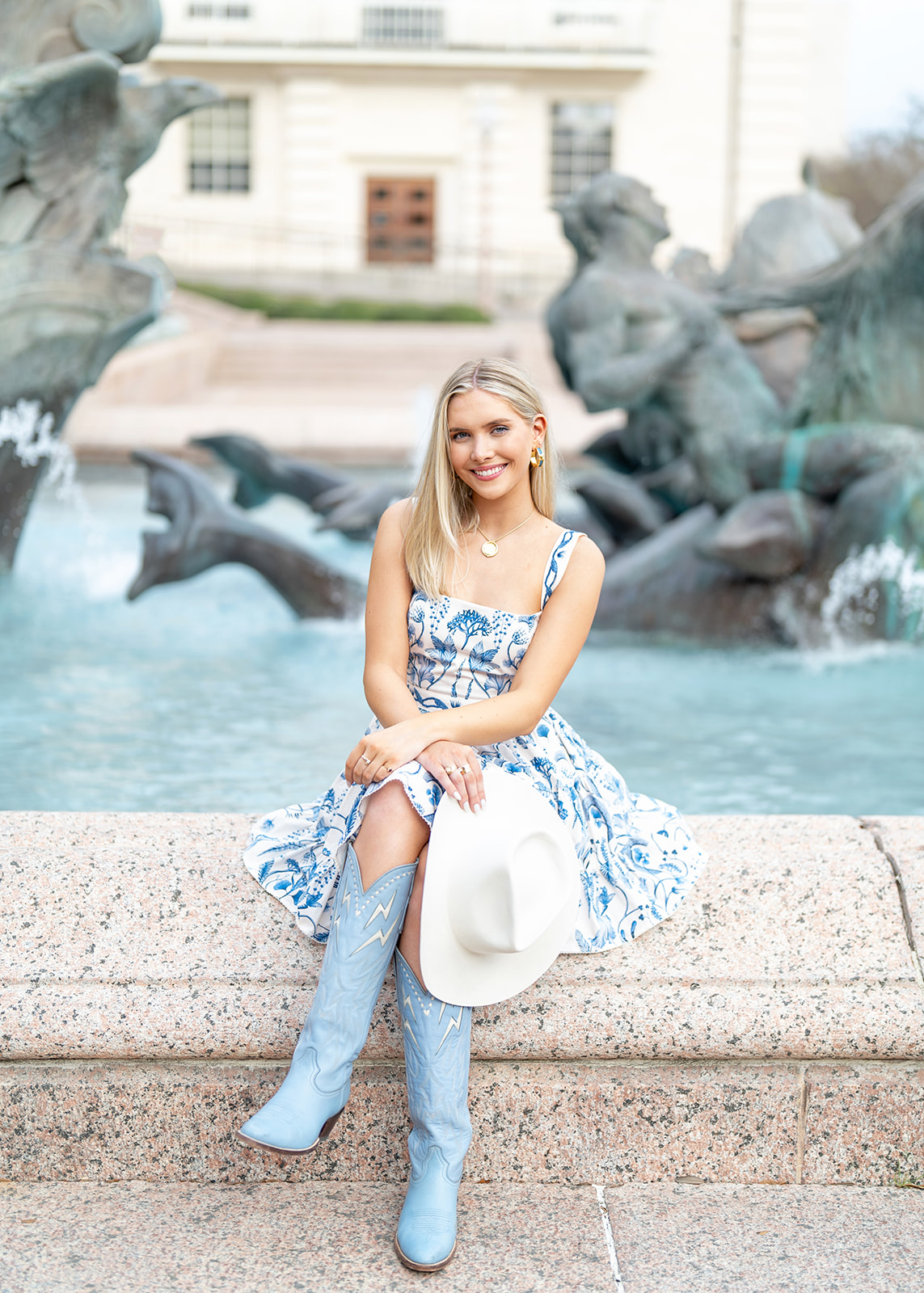 Austin UT Fountain Senior Photos