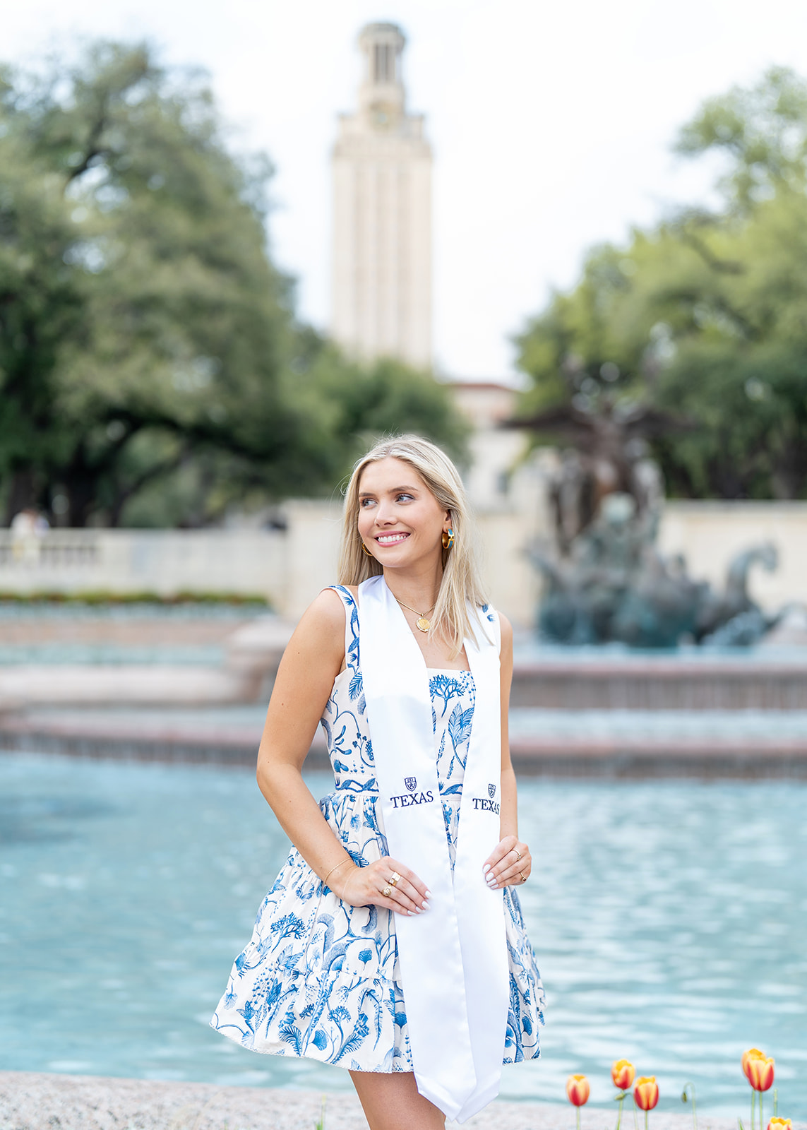 Austin UT Fountain Senior Photos